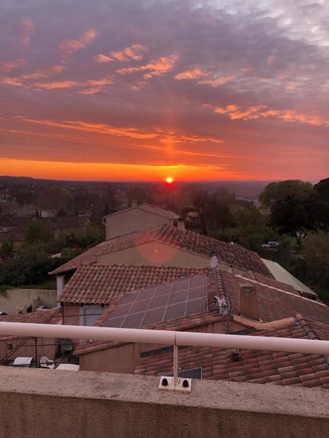 شقة Terrasse Sur Les Alpilles Saint-Rémy-de-Provence المظهر الخارجي الصورة